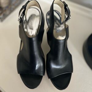 Micheal Kors platform leather sandals